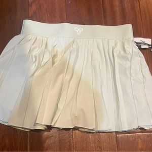 aritzia skort